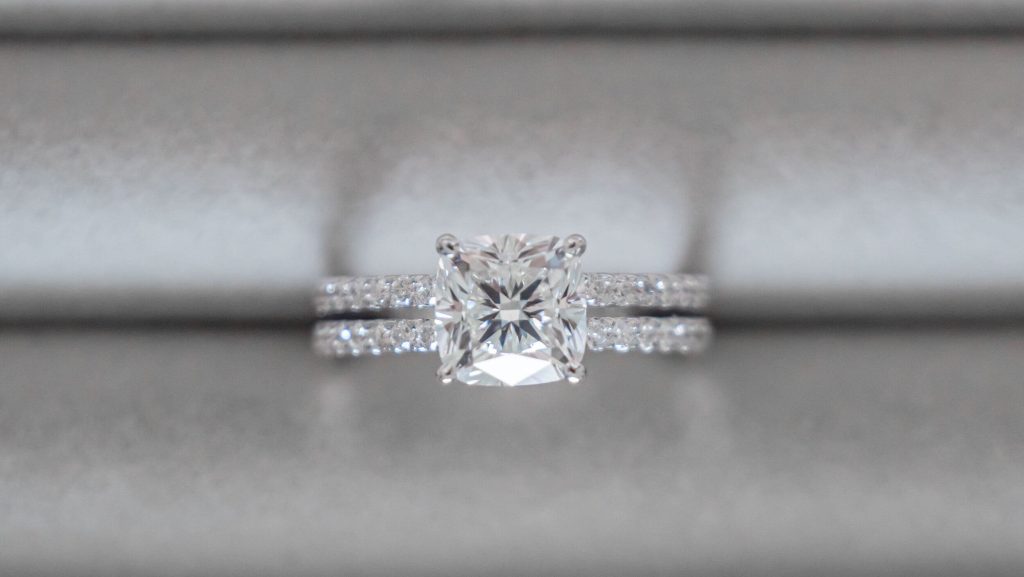 Craftsmanship Meets Romance: Custom Diamond Rings in Singapore