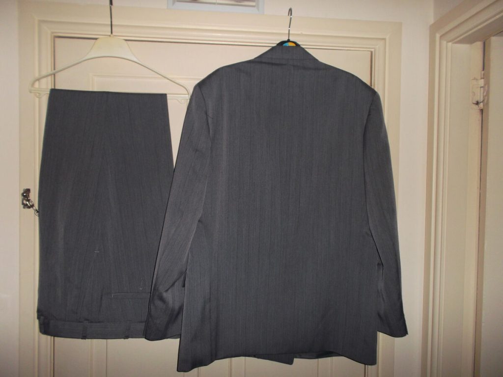 Features of The Best Wool Suit Trousers