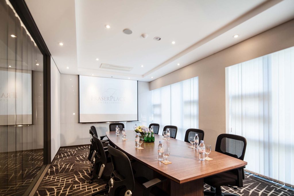 Why Choose A Meeting Space In A Hotel?